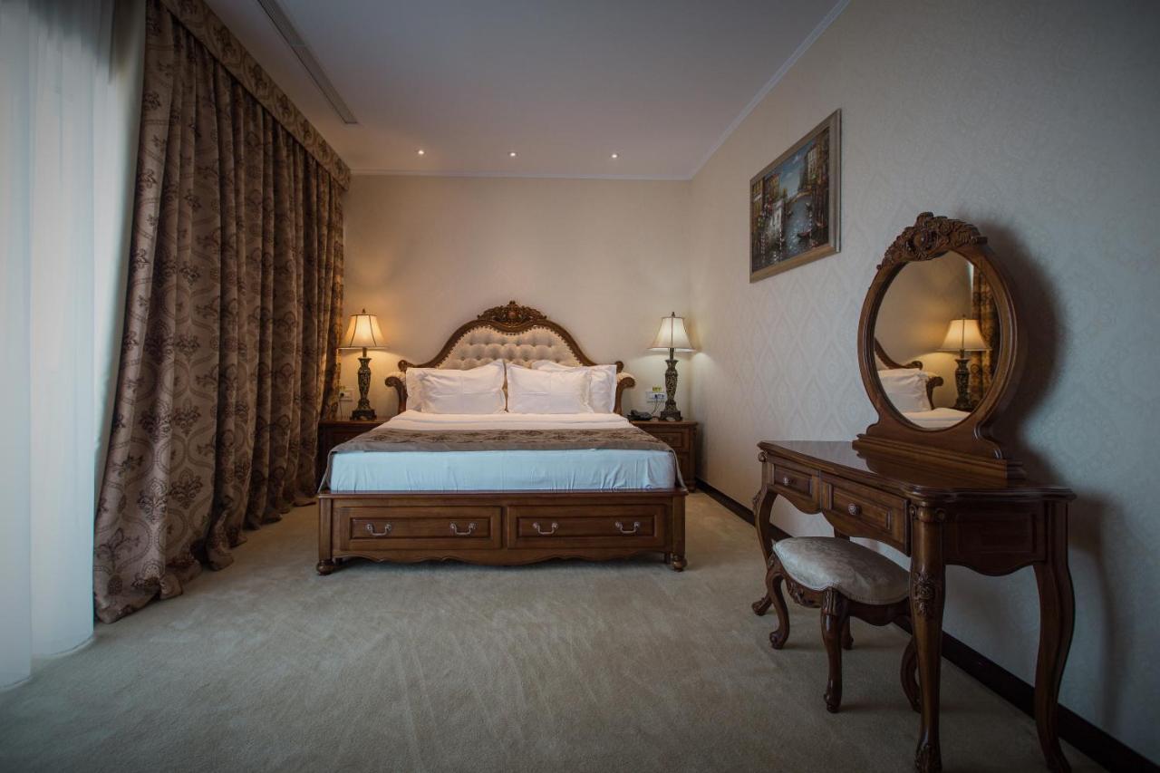 Bavaria Blu 4*